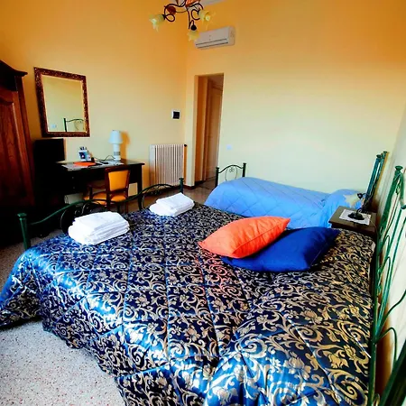 Barone Bed & Breakfast 3*